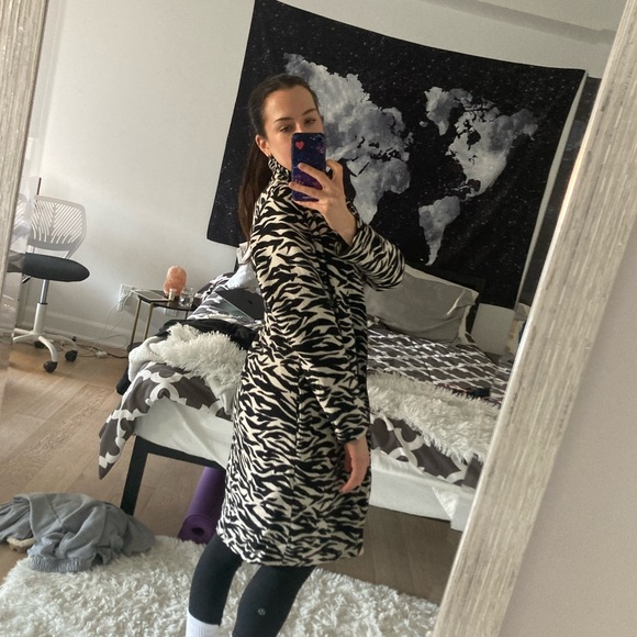 Vintage zebra print jacket - Picture 3 of 3